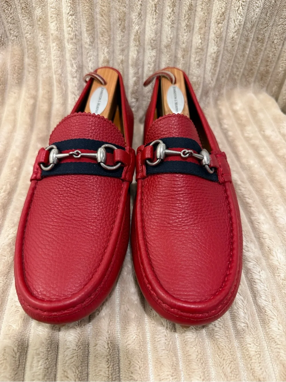 Gucci 322741 Red Pebbled driving loafers size 7 men’s. Excellent condition